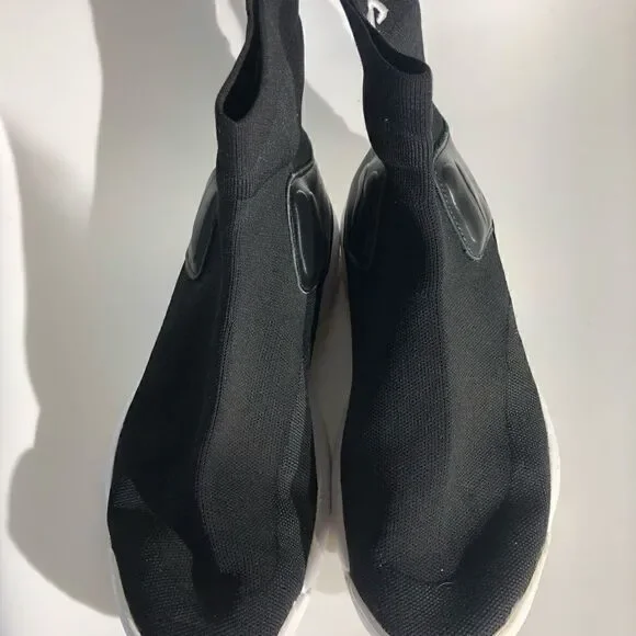 Fila Woman’s Shoes - Picture 4 of 9